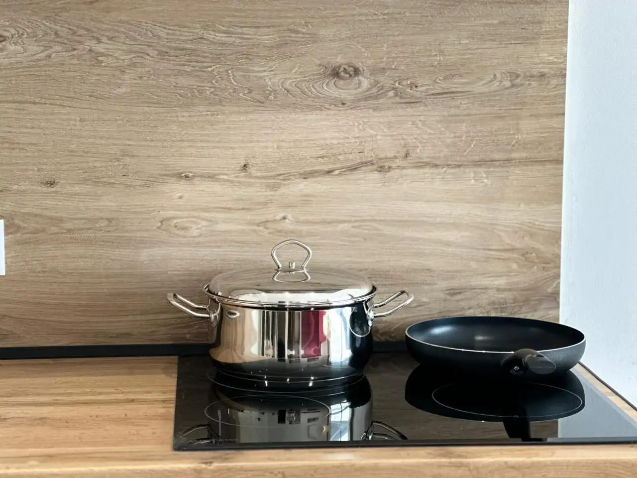 img_id_678087.10.39 (2).webp